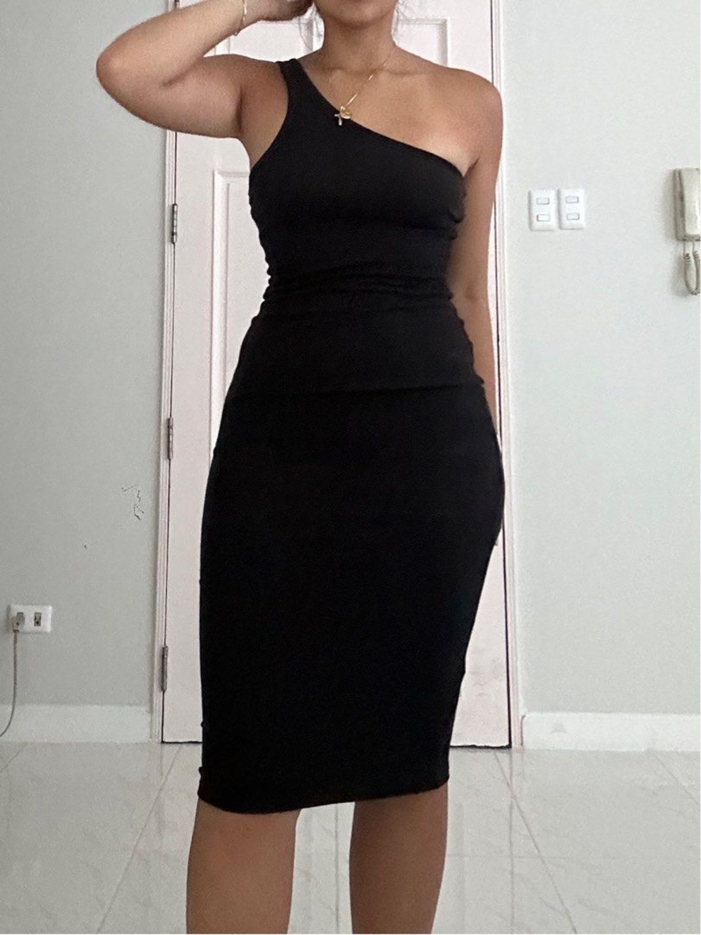 Black One-Shoulder Bodycon Dress
